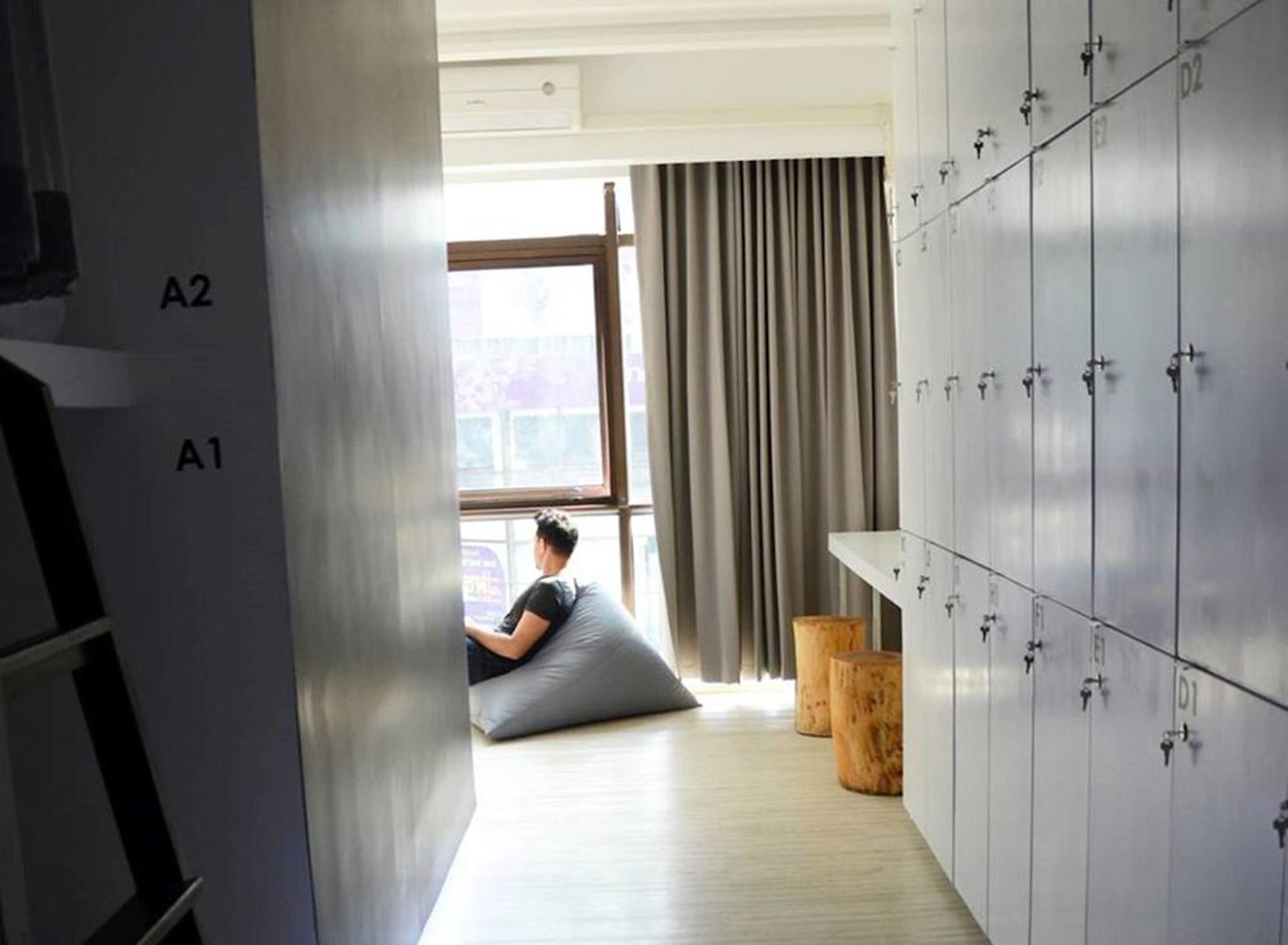 בנגקוק 3 Howw Hostel At Sukhumvit 21 מראה חיצוני תמונה