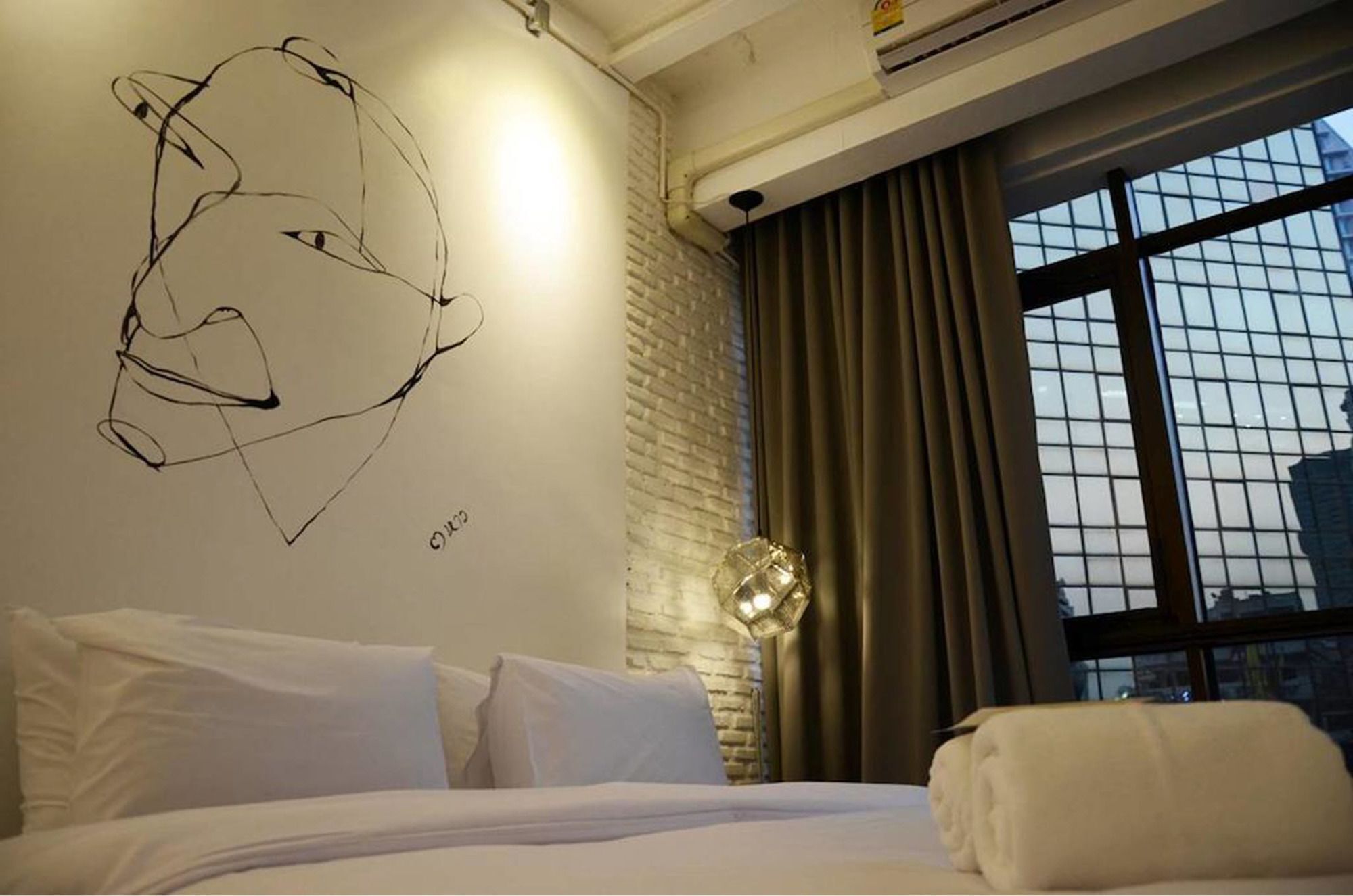 בנגקוק 3 Howw Hostel At Sukhumvit 21 מראה חיצוני תמונה